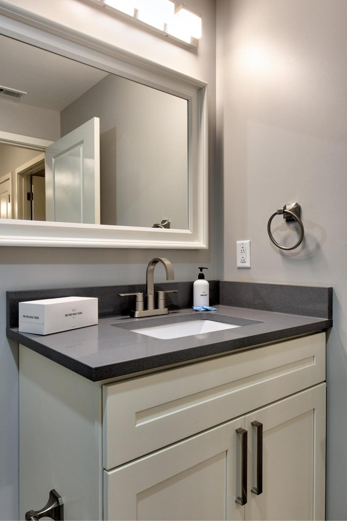 Apartahotel Kasa Forest Park St Louis Maryland Heights